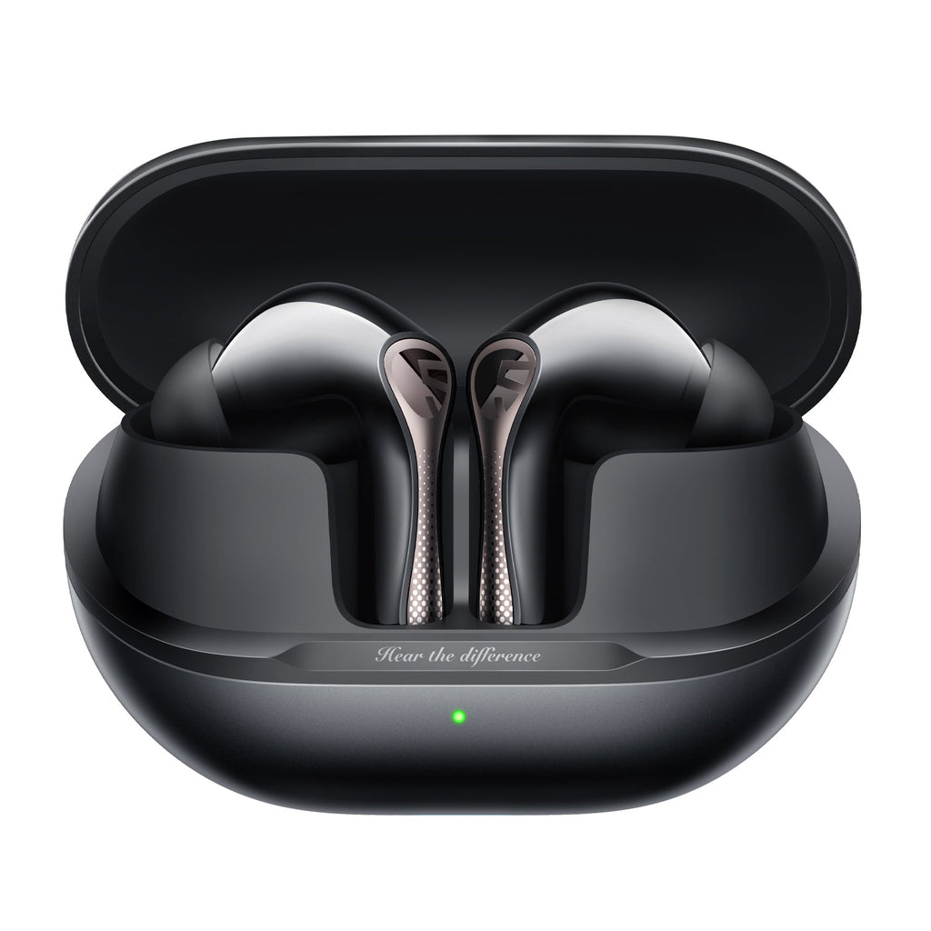 SOUNDPEATS Air5 Pro charging case detail