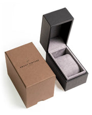 About Vintage presentation watch box
