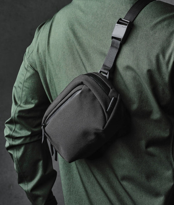 ALPAKA Go Sling Nano black worn crossbody