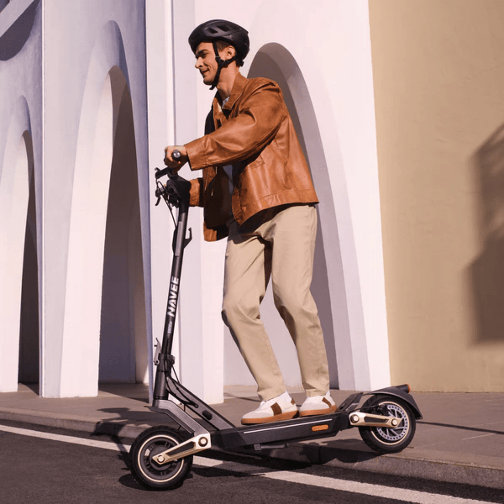 NAVEE ST3 Pro electric scooter urban lifestyle view