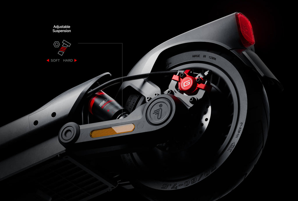 Segway Ninebot MAX G3 rear suspension and brake detail